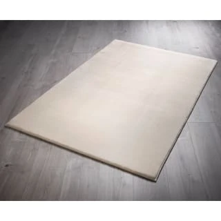 B&M Micro Plush Rug 60 X 110cm - Cream 3 B&M Micro Plush Rug 60 X 110cm - Cream